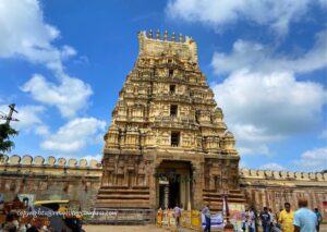 11 Ancient Temples In India With Amazing Architecture - The Revolving ...