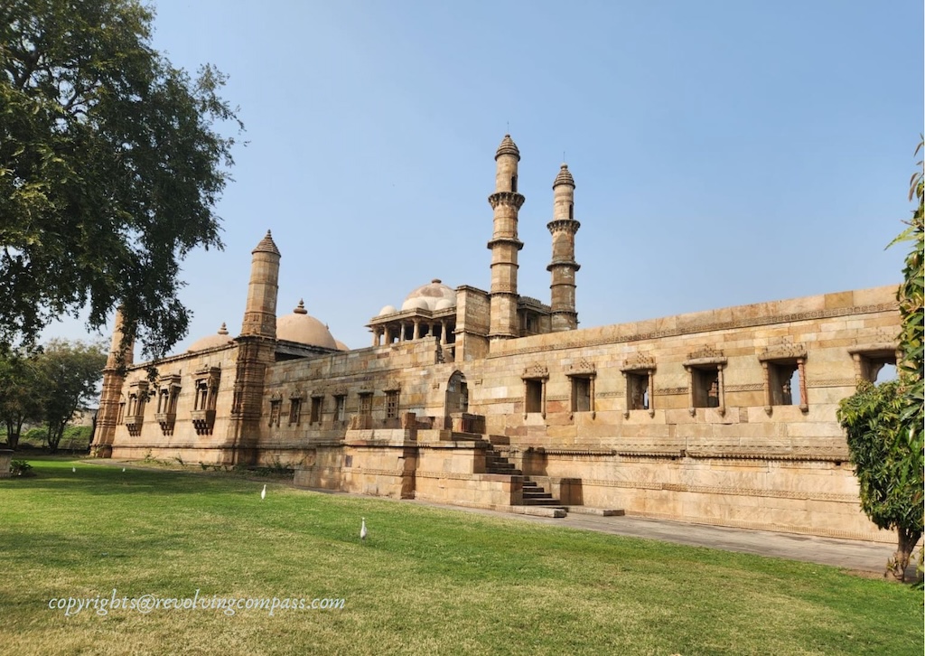 Champaner-Pavagadh Archeological Park in Gujarat - a history and architcture lover\